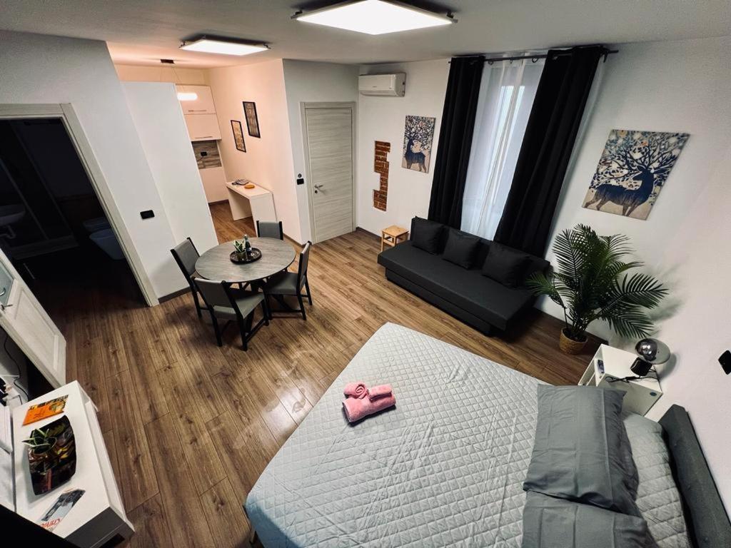 Regis B&B Appartamenti Centro Storico Chivasso Dış mekan fotoğraf