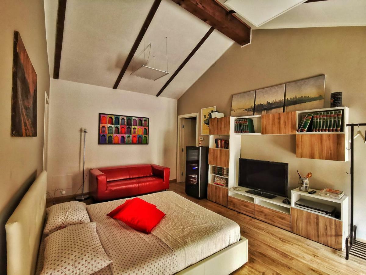 Regis B&B Appartamenti Centro Storico Chivasso Dış mekan fotoğraf